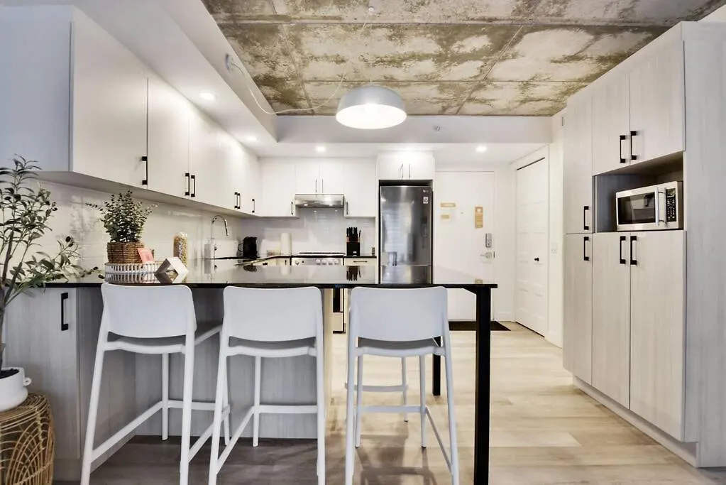 Condo - 305 Piscine Bbq Wifi مدينة كويبيك شقة